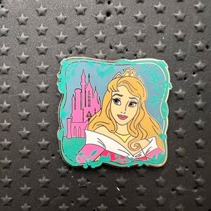 Disney 2022 Mystery Pin - Princess Aurora